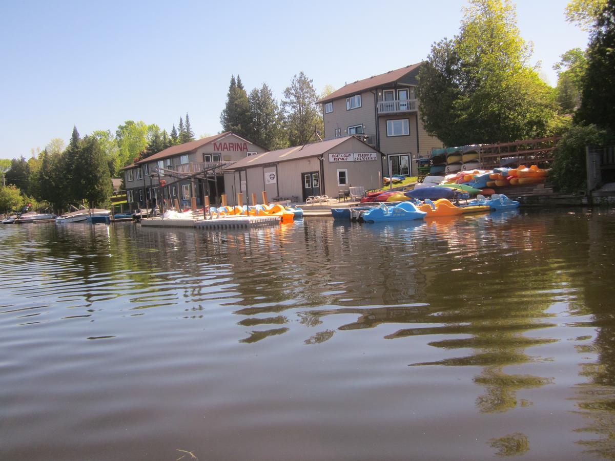Sauble River Marina And Lodge Resort Sauble Beach Esterno foto