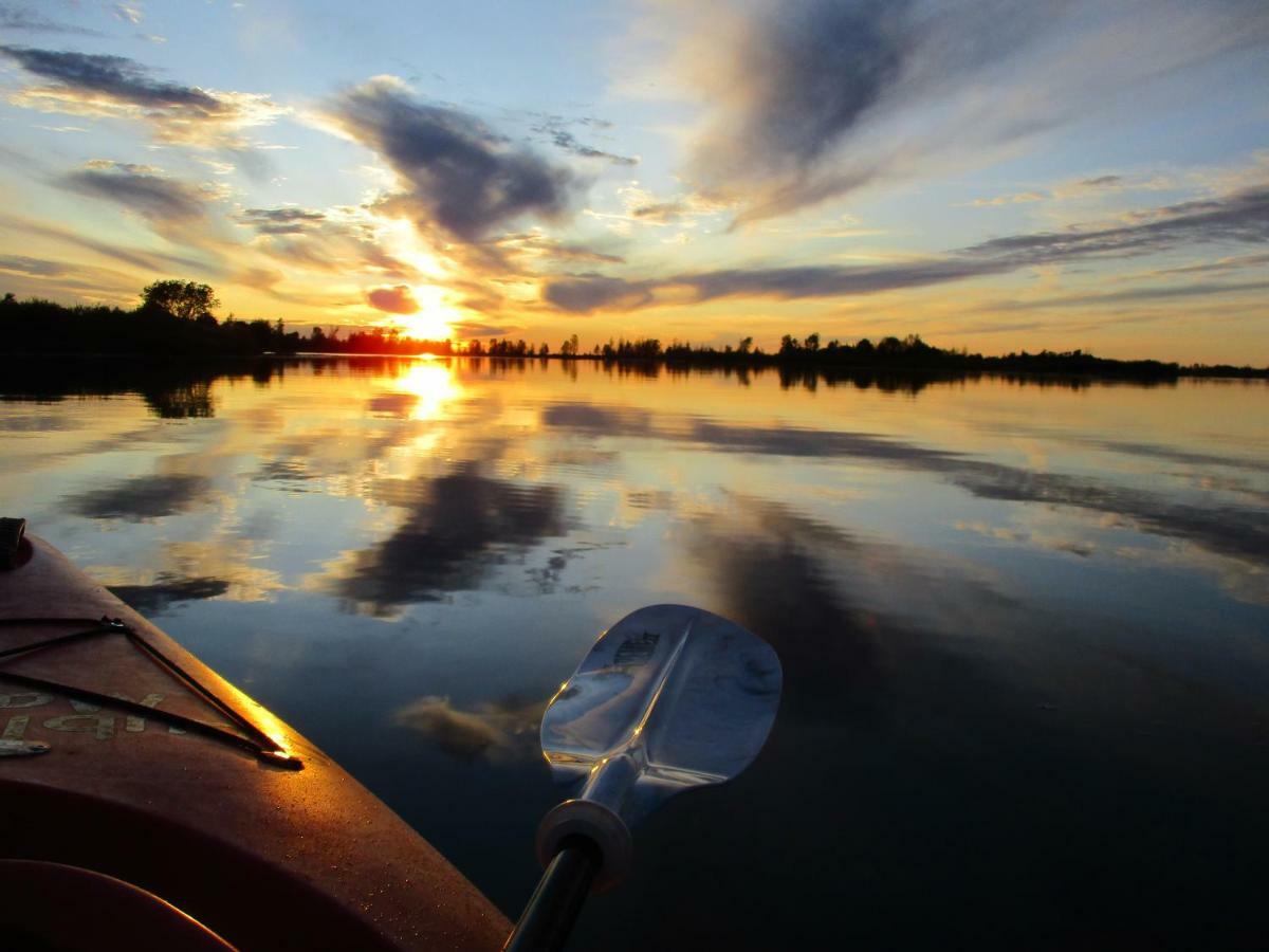 Sauble River Marina And Lodge Resort Sauble Beach Esterno foto